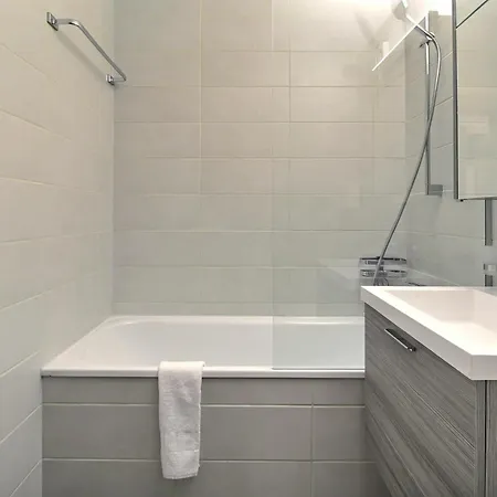 Renovated Flat Next To Cable Car Appartamento