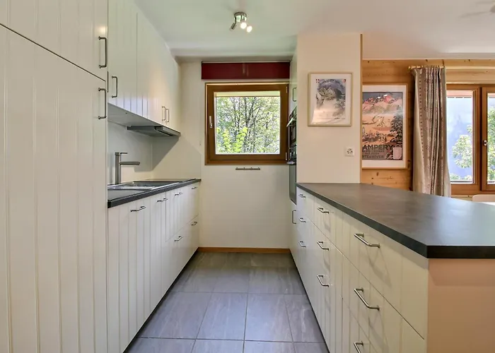 Apartman Renovated Flat Next To Cable Car